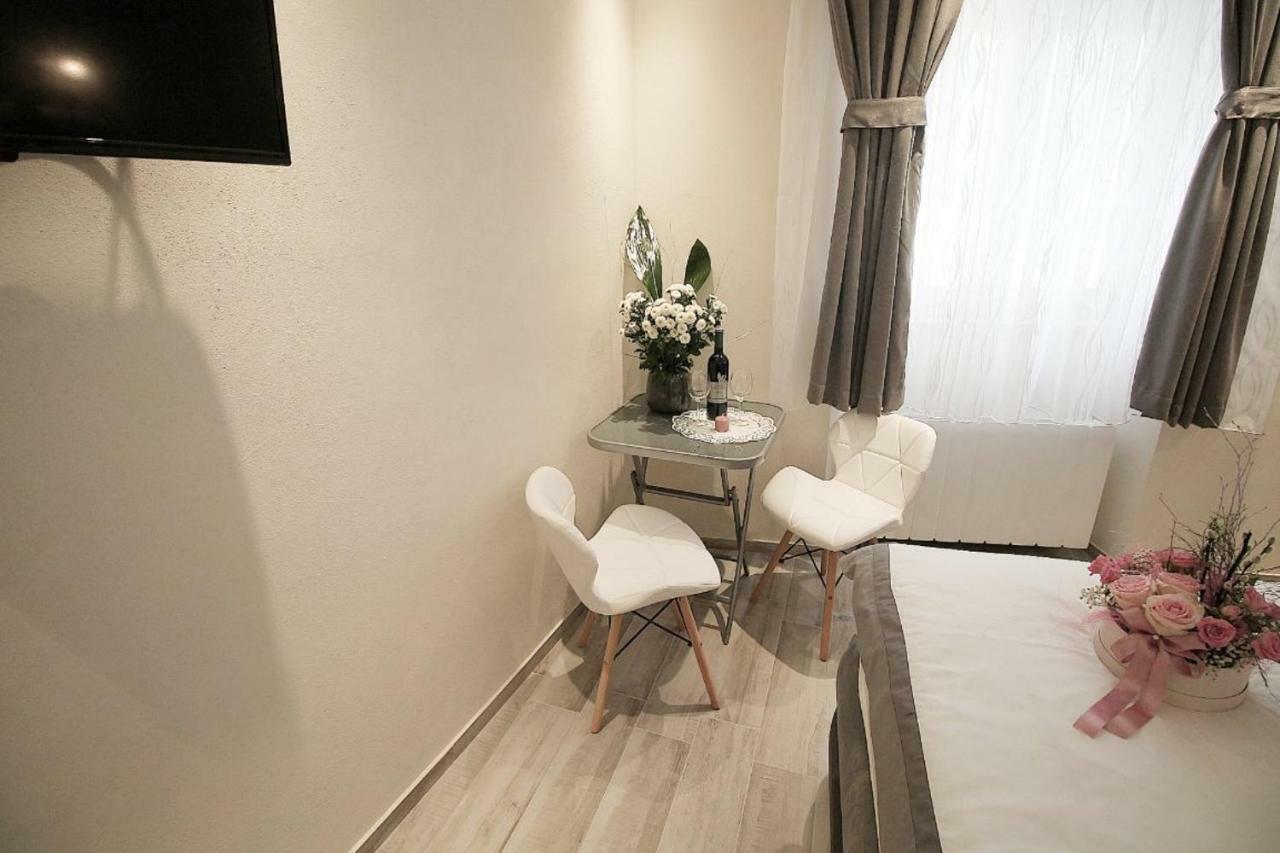 Sette Stanze Hotel Porec Luaran gambar