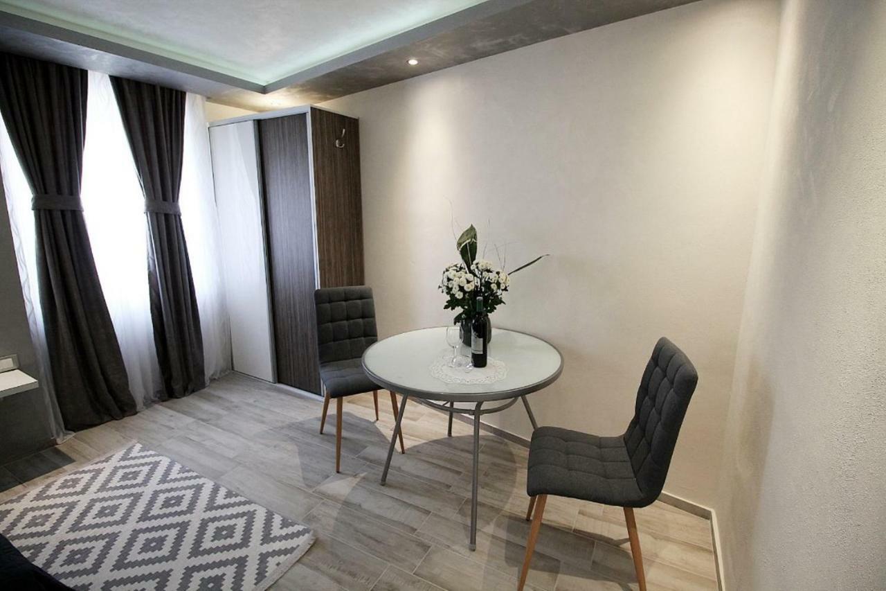 Sette Stanze Hotel Porec Luaran gambar