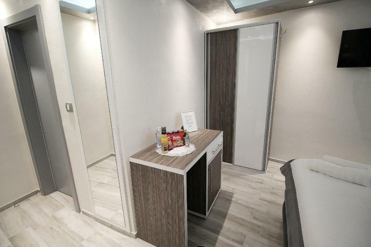 Sette Stanze Hotel Porec Luaran gambar